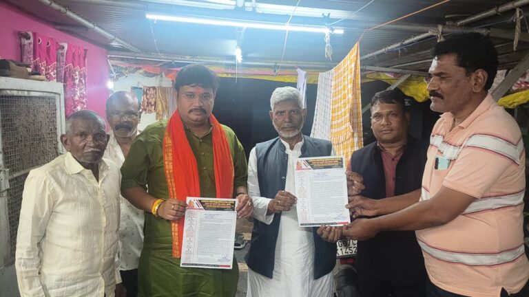 भिलाई/सेक्टर-9 के 702(EWS) BSP गरीब परिवारों के लिए प्रधानमंत्री आवास योजना के तहत स्थायी आवास की माँग -डॉ. जय प्रकाश यादव