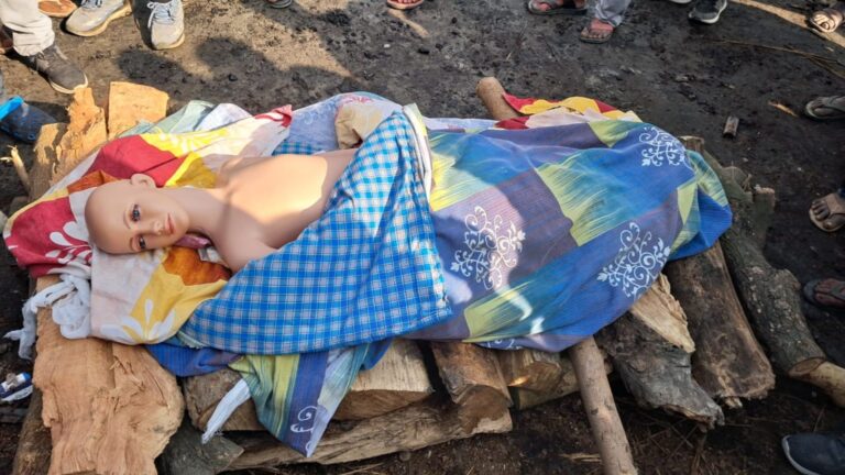 पुतले के कफन सरकने से बीमा धोखाधड़ी का राज खुला