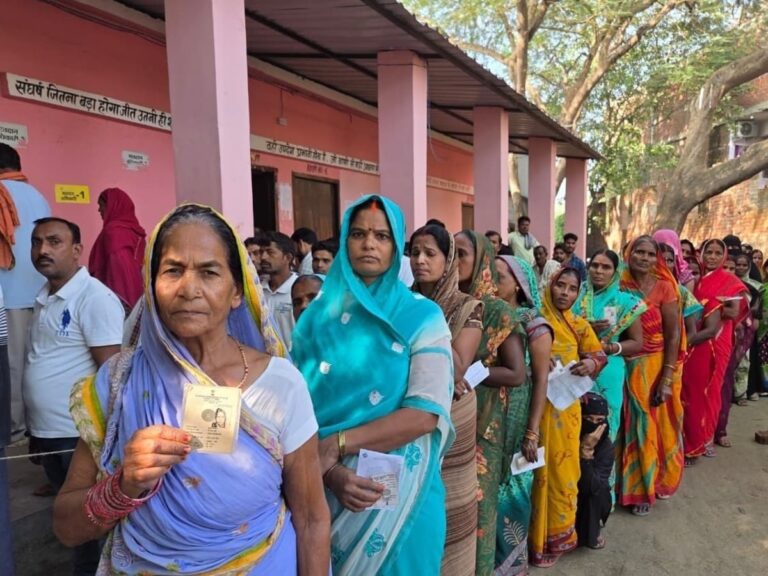 बिहार विधानसभा चुनाव के दूसरे और अंतिम चरण में रिकॉर्ड 69% मतदान हुआ