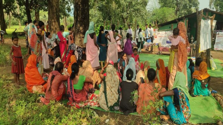 नक्सल प्रभावित 7 दूरस्थ गांवों में पहली बार लगा विशाल मेडिकल कैंप, हजारों ग्रामीणों को मिला उपचार
