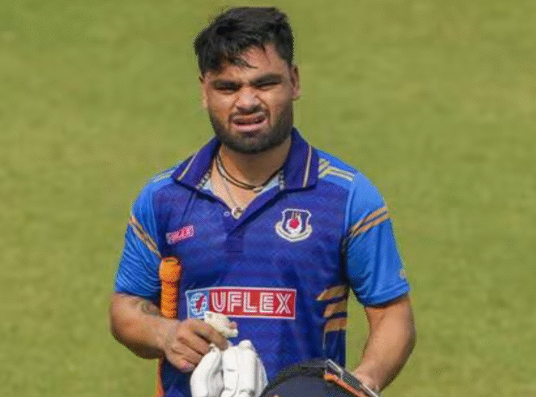 रिंकू सिंह ने 60 गेंदों में जड़ा तूफानी शतक; रोहित शर्मा ‘गोल्डन डक’ पर आउट