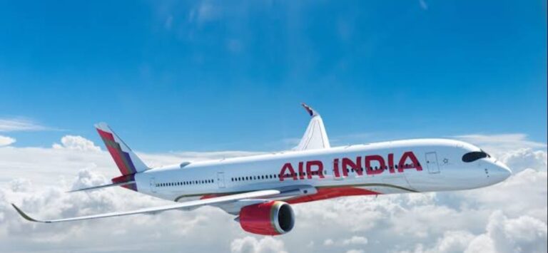 “एयर इंडिया के विमान बिना ज़रूरी लाइसेंस उड़ाने पर DGCA की सख्ती, अधिकारियों को हटाया गया”