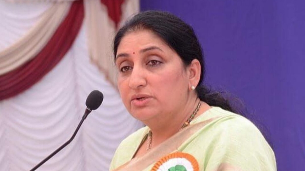 महाराष्ट्र की राजनीति में बड़ा मोड़: सुनेत्रा पवार बनीं पहली महिला डिप्टी सीएम