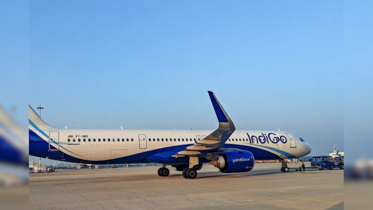इंडिगो की पुणे फ्लाइट में ‘टॉयलेट नोट’ से हड़कंप