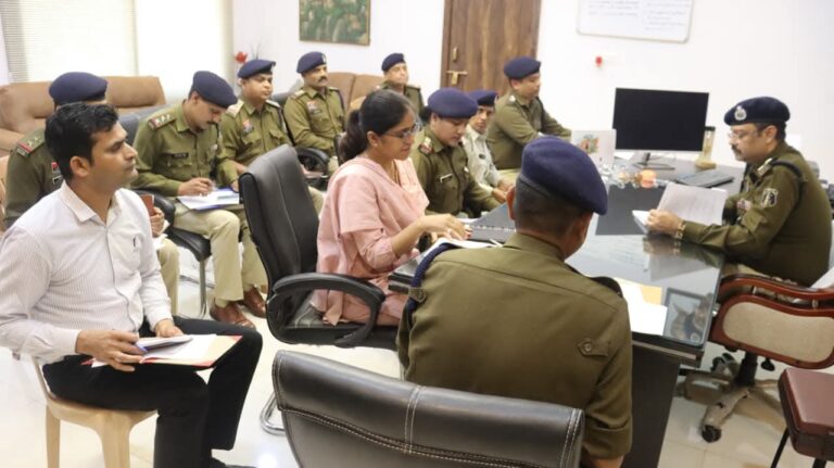 रेलवे सुरक्षा को लेकर आईजी श्री बालाजी राव की हाई-लेवल बैठक: यात्रियों की सुरक्षा सर्वोपरि, दिए सख्त निर्देश