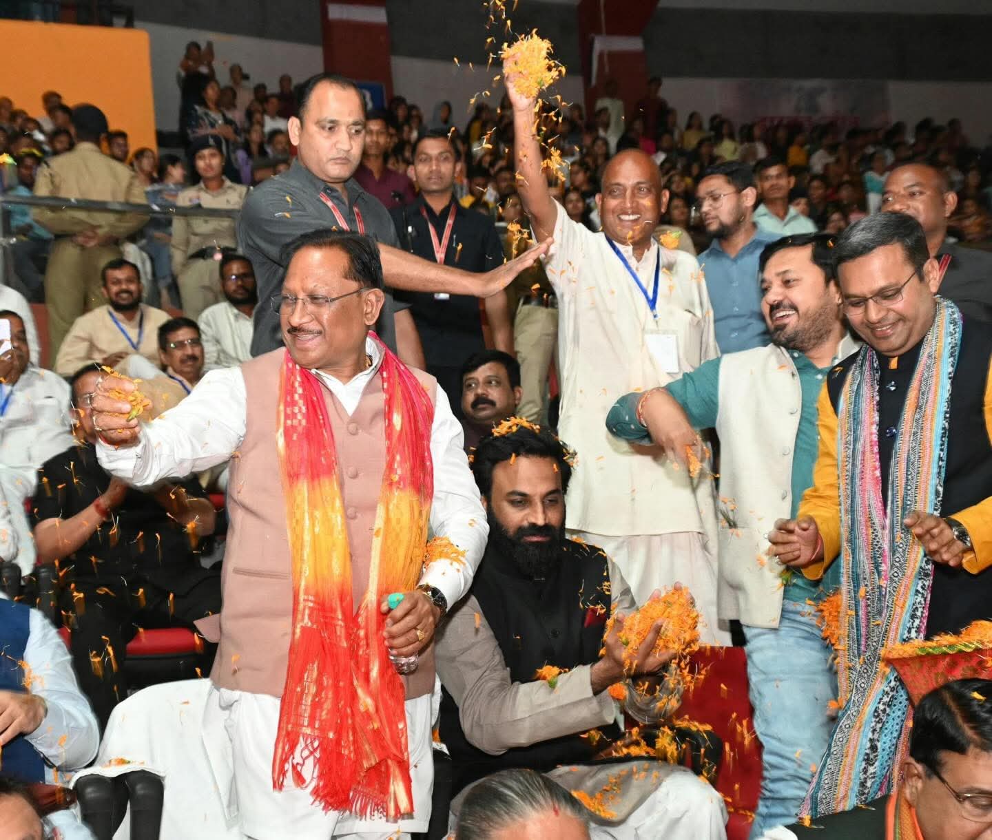 रायपुर में भक्ति और आधुनिकता का संगम: मुख्यमंत्री विष्णु देव साय भजनों की सुर-लहरियों में हुए सराबोर