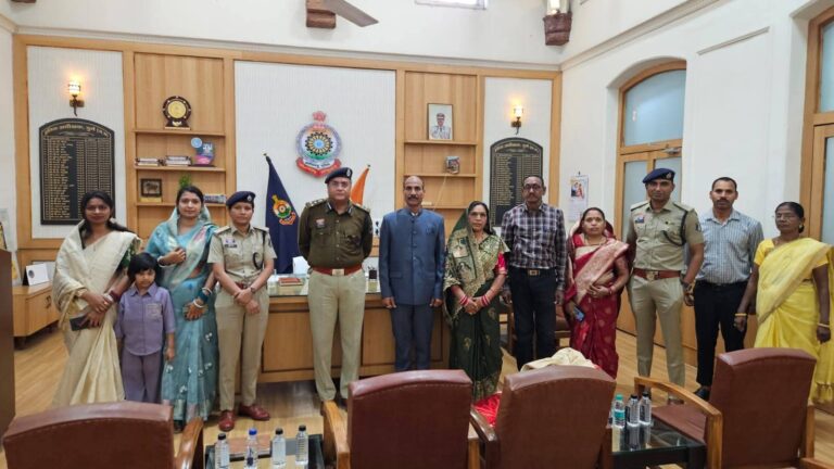 दुर्ग पुलिस में गरिमामय विदाई समारोह: 35–40 वर्षों की निष्कलंक सेवा के बाद ASI नेतराम पाल व प्रधान आरक्षक धनवा राम सेवानिवृत्त