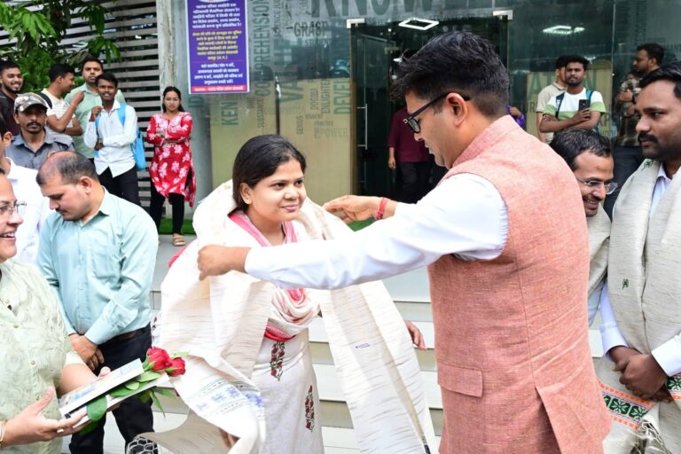 नालंदा परिसर के ‘हीरो’ सम्मानित: वित्त मंत्री ओ.पी. चौधरी ने CGPSC टॉपर्स को सराहा; युवाओं की सुविधा के लिए व्यवस्थाएं सुधारने के दिए निर्देश