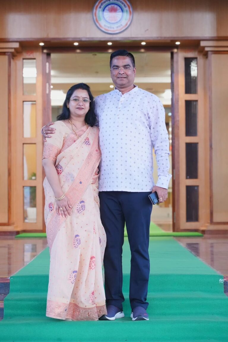 छत्तीसगढ़ विधानसभा की कार्यवाही देखने पहुंचीं डॉ. रिचा रिकेश सेन, लोकतंत्र की कार्यप्रणाली को करीब से समझा